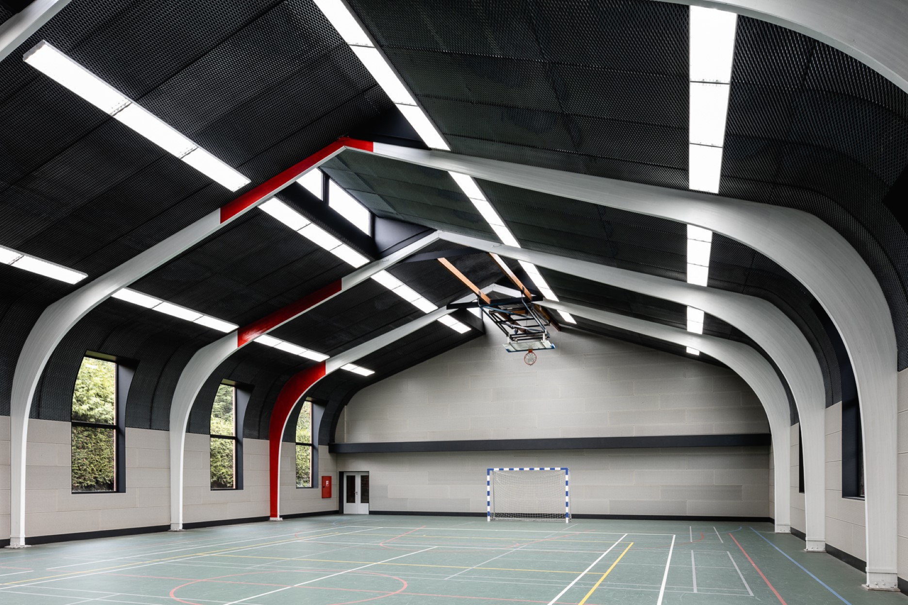 architecture-contemporaine-rénovation--salle-polyvalente-Bruxelles-Berchem-Saint-Agathe-vue-intérieur